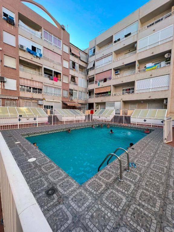 Kiara Apartament - With Garage Torrevieja Kültér fotó